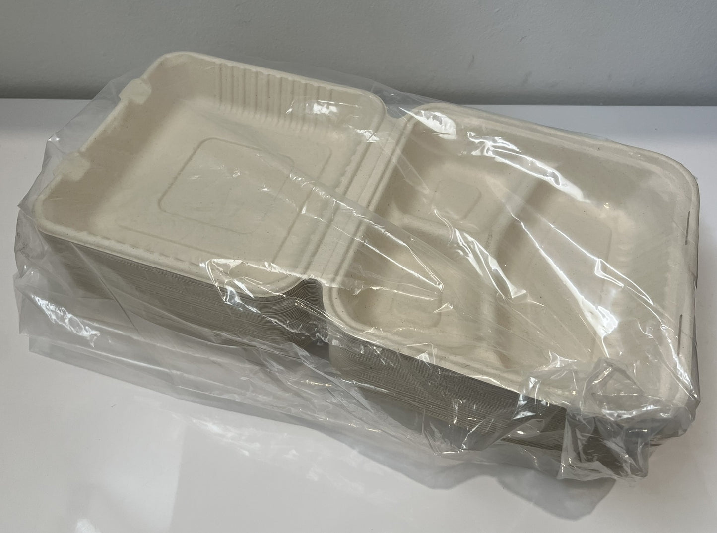 9 Inch 3-Compartment Clamshell Lunch Box l 50 per Pack