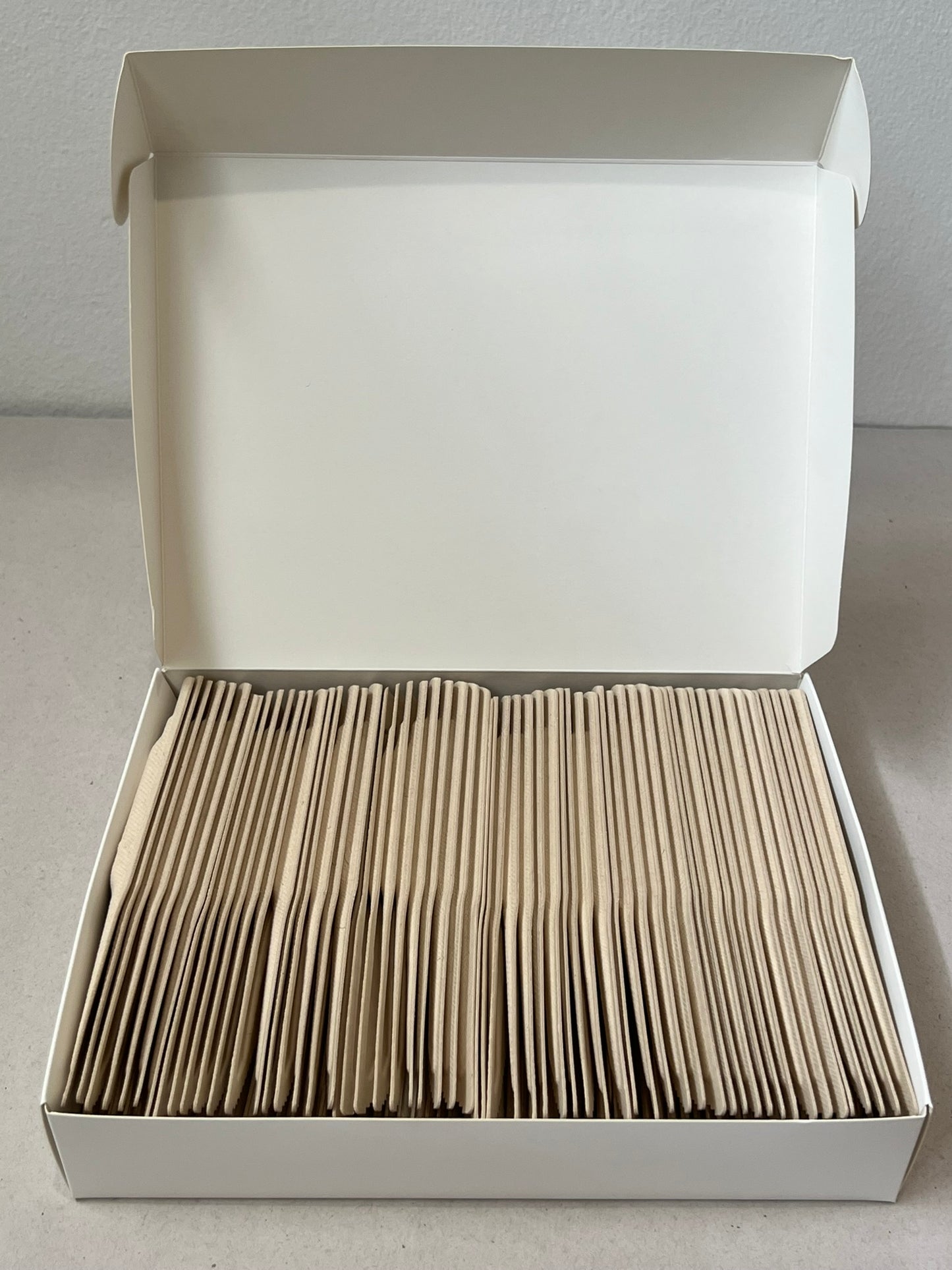 18cm Knife l 120 per Box